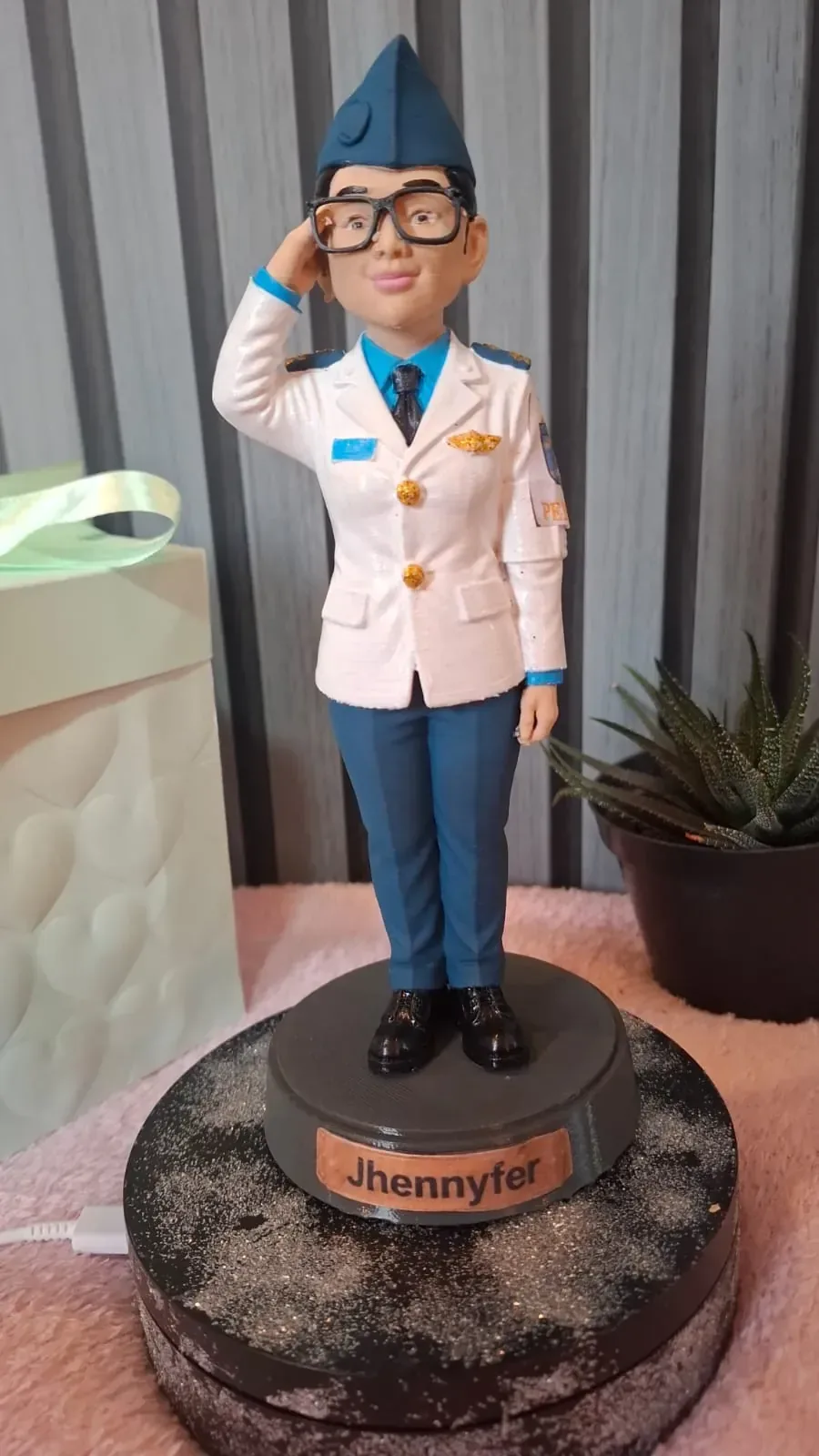 Boneco 3D personalizado com uniforme profissional